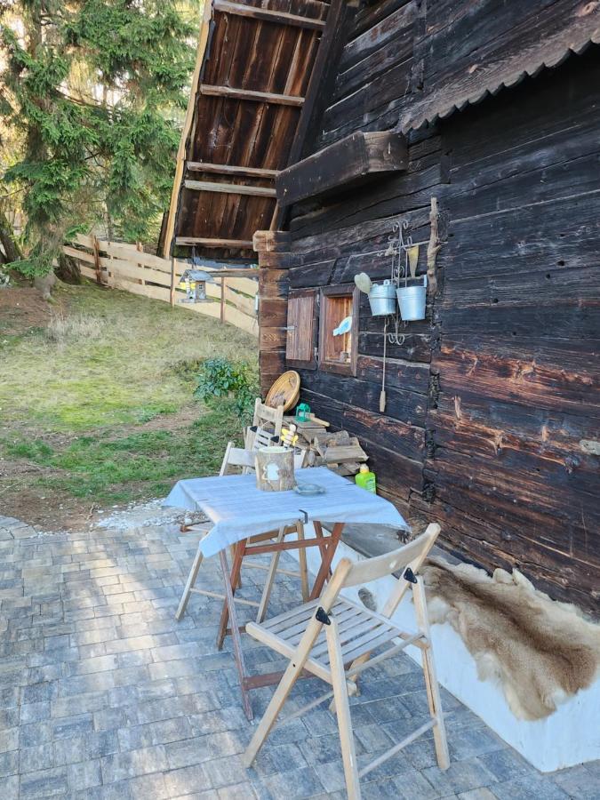 Urige Waldbienenhuette Daire Diex Dış mekan fotoğraf